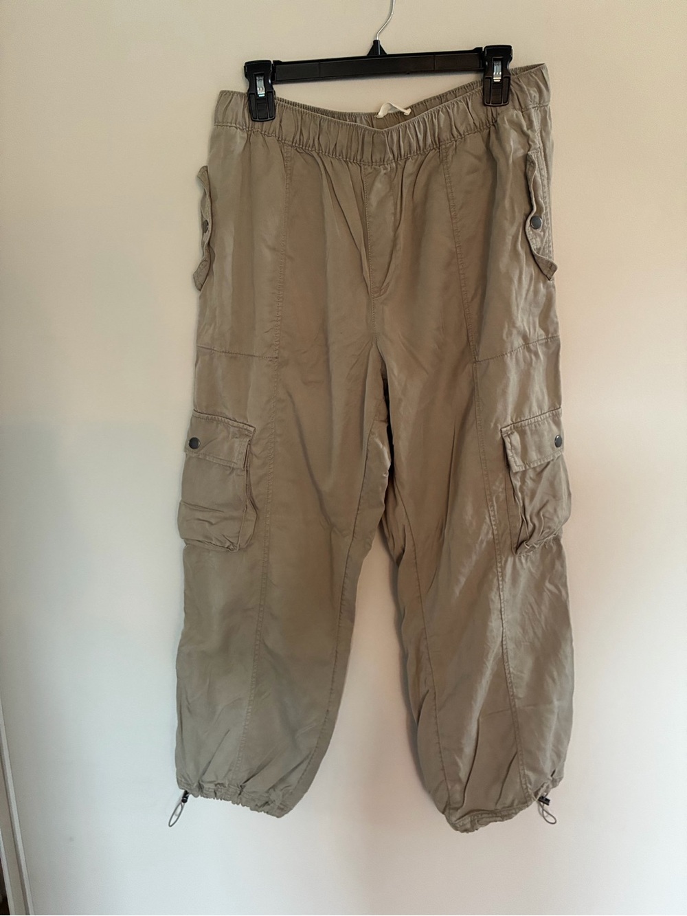 Women’s Khaki Cargo Pants - Elastic Waist